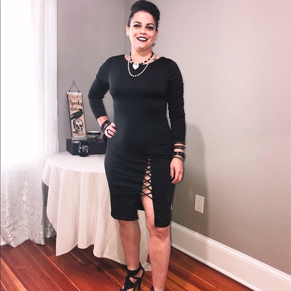 ♥️ Sexy Black Dress ♥️ - Picture 4 of 7